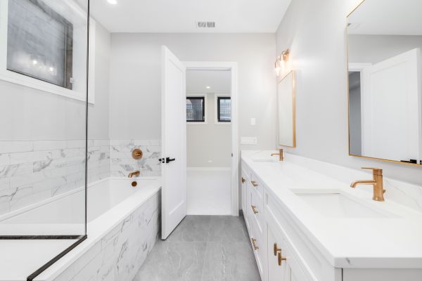 Cost of Bathroom Installation in Hendersonville